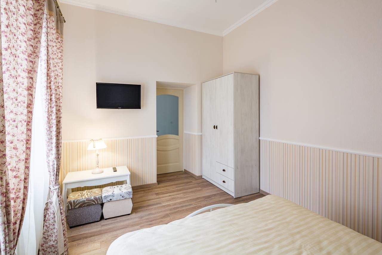Lovely Apartment In The City Center Львів Екстер'єр фото